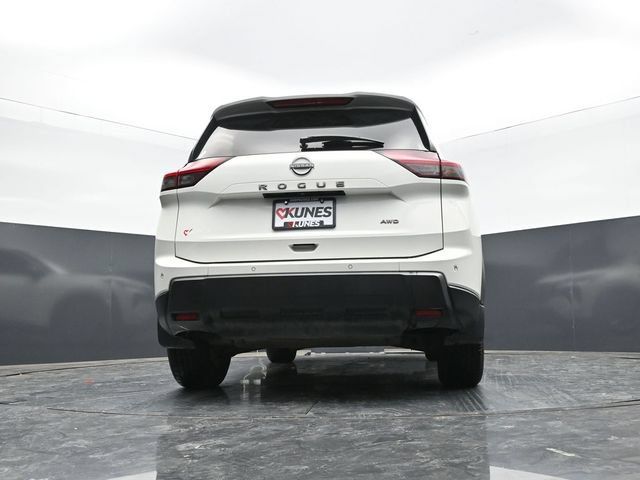 Used 2024 Nissan Rogue S AWD/4WD image 55