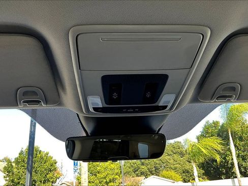 Used 2023 Honda Pilot Elite image 16