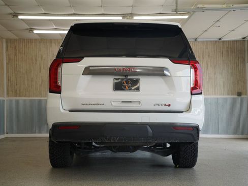 Used 2021 GMC Yukon XL AT4 w/ Rear Media and Nav Package AWD/4WD image 8