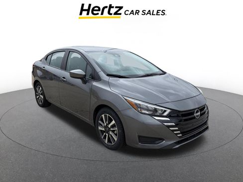 Used 2025 Nissan Versa SV FWD image 1