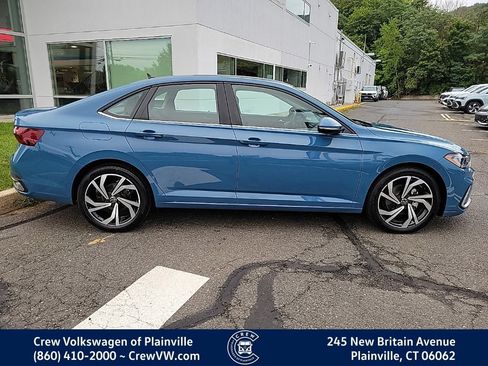 Certified 2025 Volkswagen Jetta SEL FWD image 33