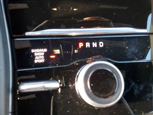 Used 2024 Jeep Grand Cherokee Limited w/ Black Appearance Package image 29