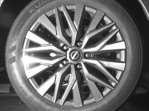 Used 2025 Nissan Altima 2.5 SV FWD image 18