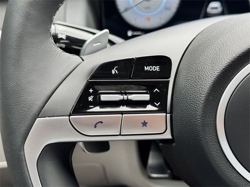 Used 2024 Hyundai Tucson Limited image 25