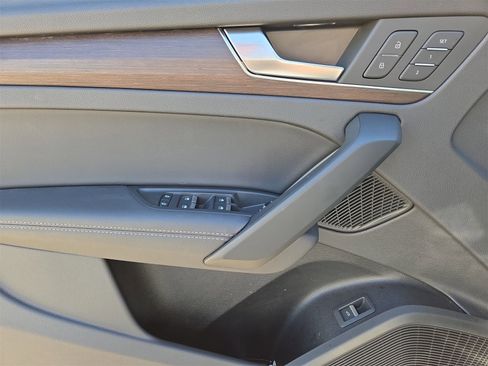 Used 2025 Audi Q5 2.0T Premium Plus w/ Premium Plus Package image 15
