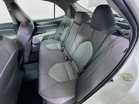 Used 2020 Toyota Camry LE image 27