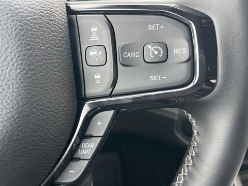 New 2026 RAM 3500 Limited AWD/4WD image 19
