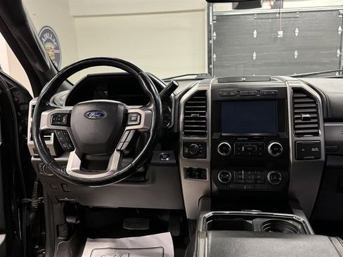 Used 2019 Ford F250 Platinum w/ Platinum Ultimate Package AWD/4WD image 31