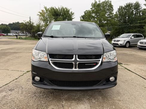 Used 2019 Dodge Grand Caravan SXT FWD image 8