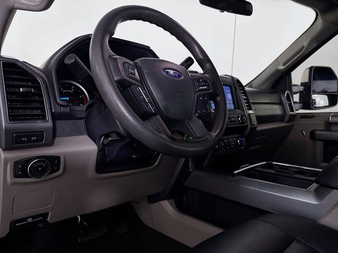 Used 2022 Ford F350 XLT w/ XLT Premium Package image 20