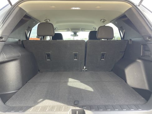 Used 2022 Chevrolet Equinox LT AWD/4WD image 9