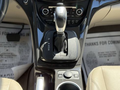 Used 2014 Ford Escape Titanium w/ Equipment Group 401A FWD image 19