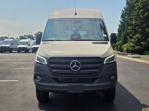 New 2026 Mercedes-Benz Sprinter 2500 image 9