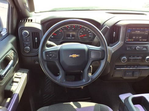 Used 2022 Chevrolet Silverado 1500 Custom image 15
