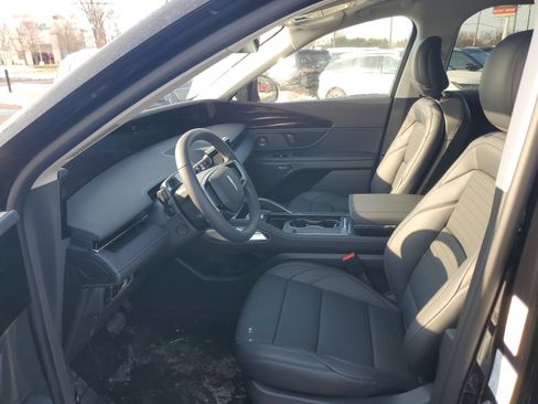 New 2026 Lincoln Nautilus Reserve w/ Jet Appearance Package image 11