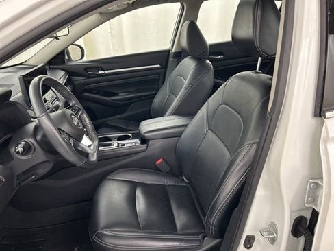 Used 2023 Nissan Altima 2.5 SL AWD/4WD image 6