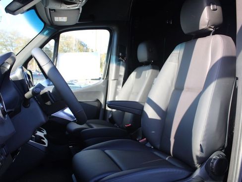 New 2026 Mercedes-Benz Sprinter 2500 image 23