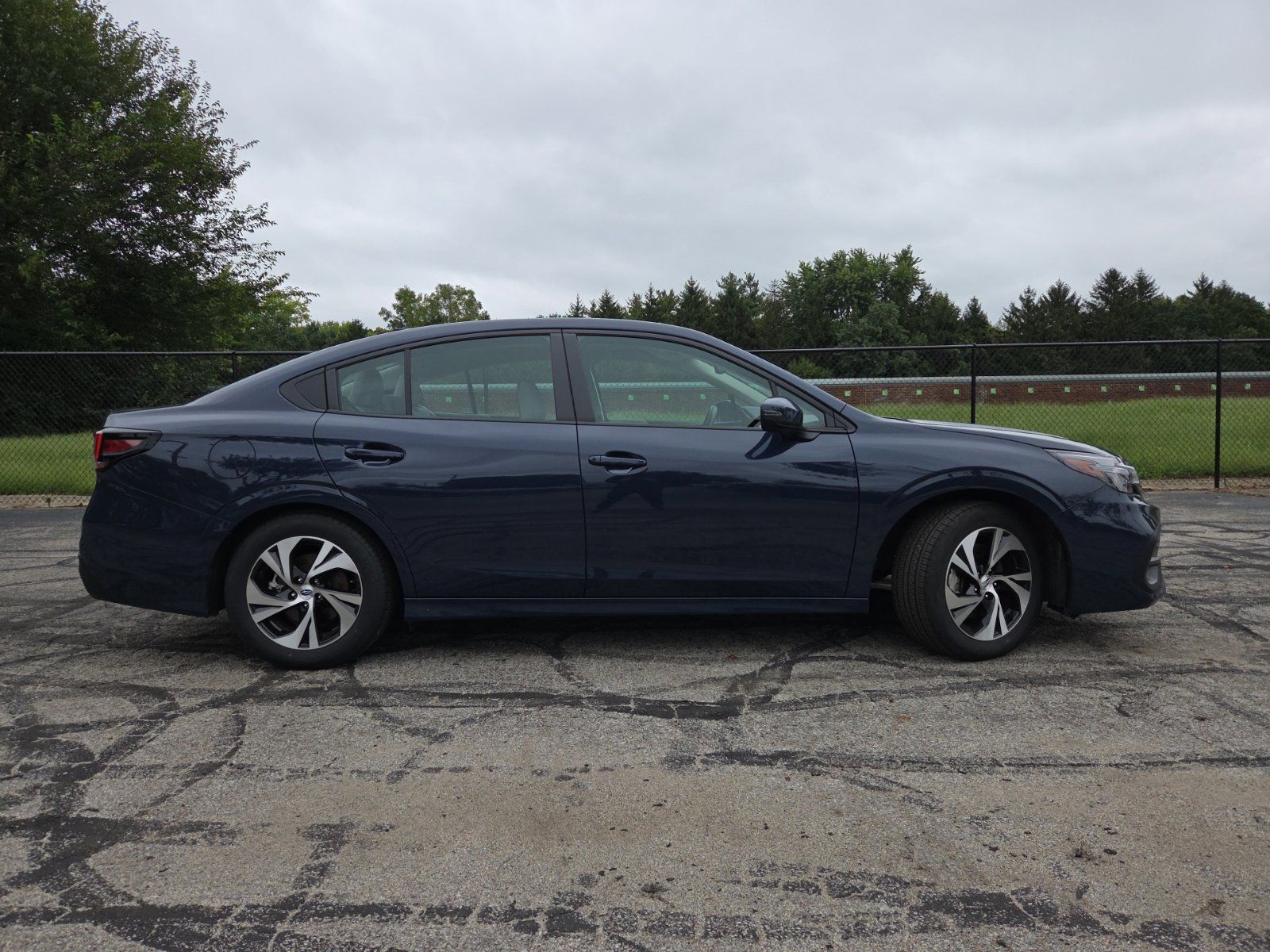 Used 2025 Subaru Legacy Premium AWD/4WD image 4
