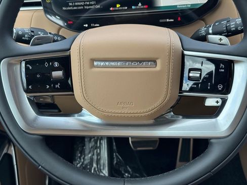 New 2026 Land Rover Range Rover Long Wheelbase SE AWD/4WD image 13