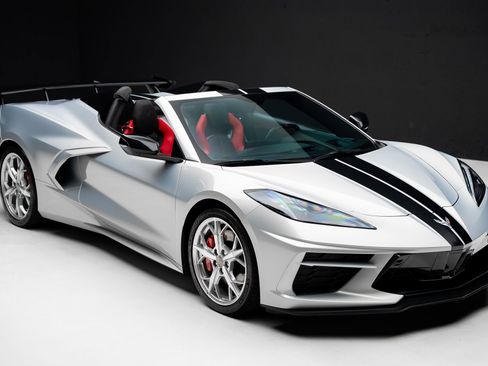 Used 2023 Chevrolet Corvette Stingray Premium Conv w/ Z51 Performance Package RWD image 43