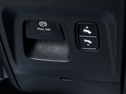 Used 2023 RAM 1500 Laramie AWD/4WD image 20