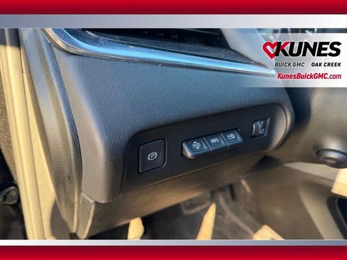 Used 2022 Buick Enclave Premium w/ LPO, Touring Package image 17