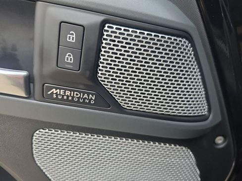 Used 2023 Land Rover Defender 130 X AWD/4WD image 15