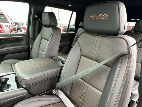 New 2026 Chevrolet Tahoe High Country w/ Sun And Tow Package image 15