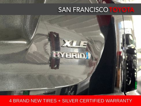 Certified 2017 Toyota RAV4 XLE w/ Convenience Package image 10