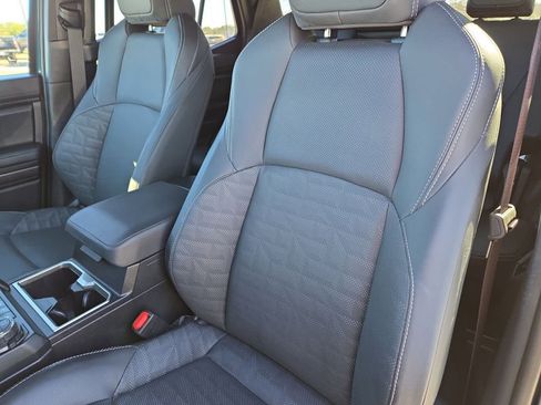 Used 2025 Toyota 4Runner TRD Off-Road Premium image 16