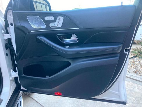 Used 2020 Mercedes-Benz GLS 580 4MATIC image 23