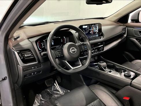 Used 2023 Nissan Rogue Platinum w/ Platinum Premium Package AWD/4WD image 16