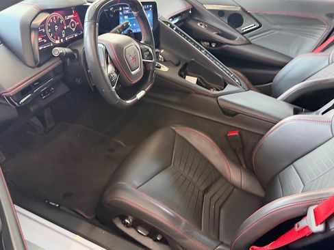 Used 2024 Chevrolet Corvette Z06 RWD image 11