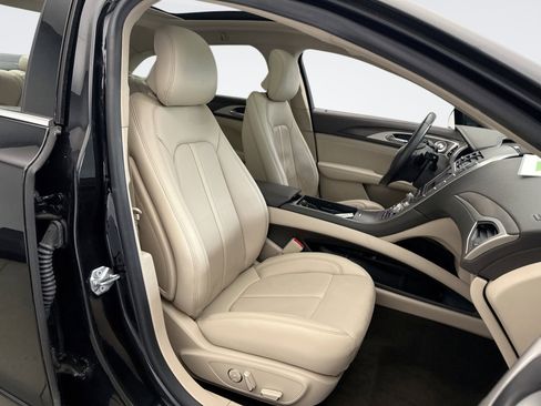 Used 2019 Lincoln MKZ Reserve w/ Luxury Package AWD/4WD image 17
