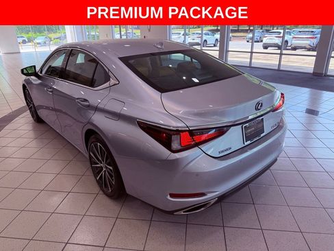 Certified 2025 Lexus ES 350 w/ Premium Package FWD image 5
