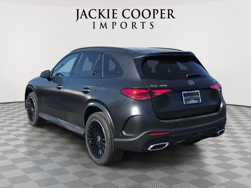 Used 2026 Mercedes-Benz GLC 300 4MATIC image 7