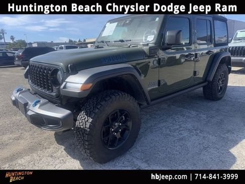 Used 2024 Jeep Wrangler Unlimited image 1