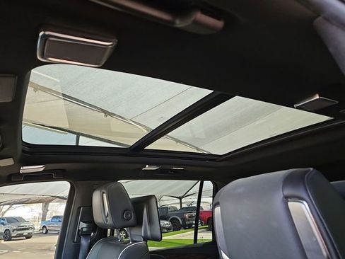 Used 2021 Cadillac Escalade ESV Premium Luxury w/ Driver Assist Tech Package image 8