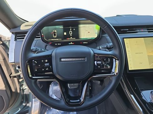 Certified 2025 Land Rover Range Rover Sport Dynamic SE AWD/4WD image 18