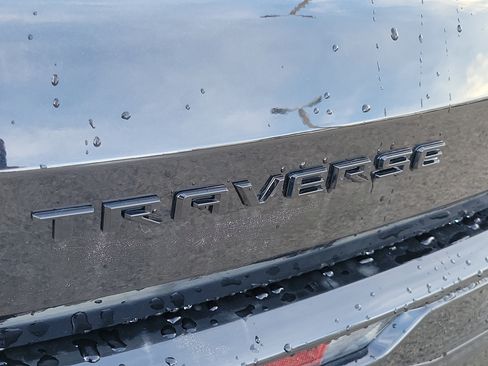 Used 2024 Chevrolet Traverse RS w/ LPO, Floor Liner Package FWD image 11