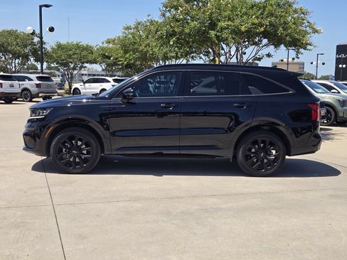 Used 2023 Kia Sorento SX AWD/4WD image 12