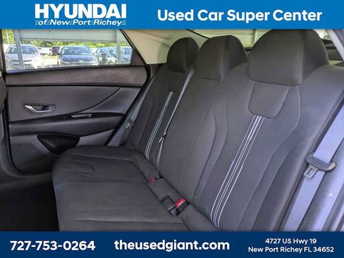 Used 2023 Hyundai Elantra SEL w/ Convenience Package FWD image 13