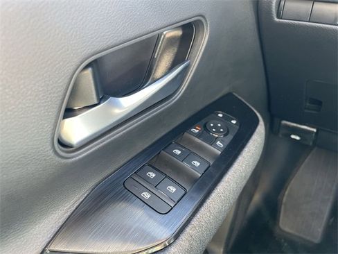 New 2026 Nissan Kicks SV w/ SV Premium Package image 21