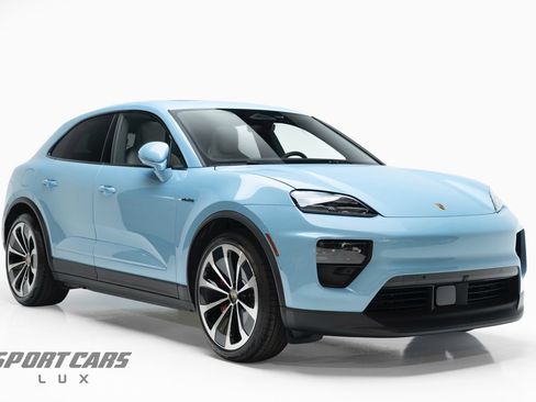Used 2025 Porsche Macan 4S Electric image 1