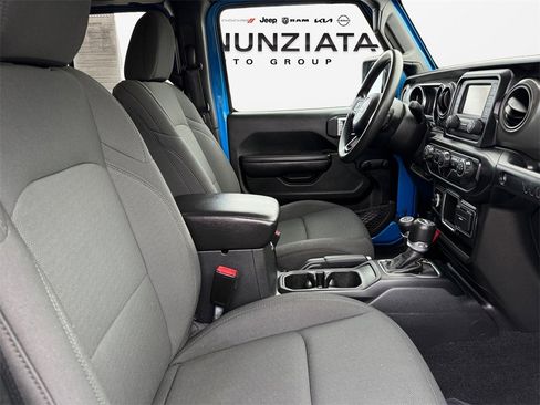 Used 2021 Jeep Wrangler Unlimited Sport image 16
