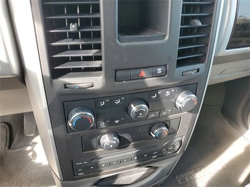 Used 2009 Dodge Grand Caravan SXT w/ Entertainment Group 2 image 26