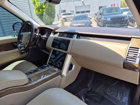 Used 2019 Land Rover Range Rover HSE AWD/4WD image 33
