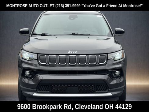 Used 2022 Jeep Compass Limited image 9