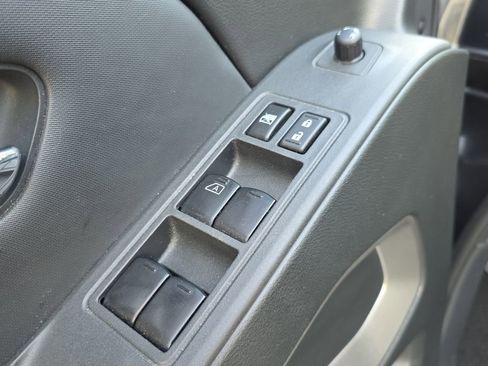 Certified 2022 Nissan Frontier SV RWD image 24