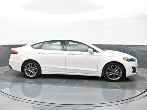Used 2020 Ford Fusion SEL image 9
